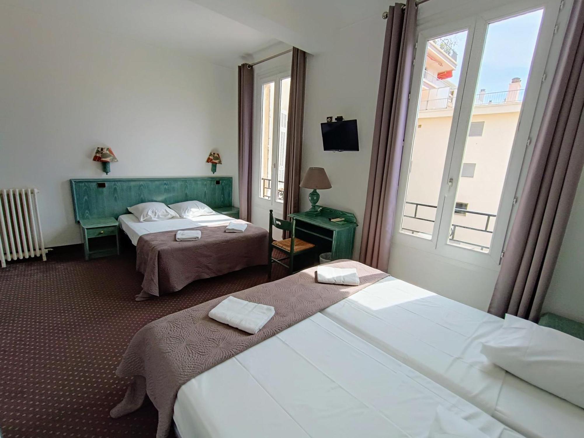 Hotel Les Pins Juan-les-Pins Ngoại thất bức ảnh